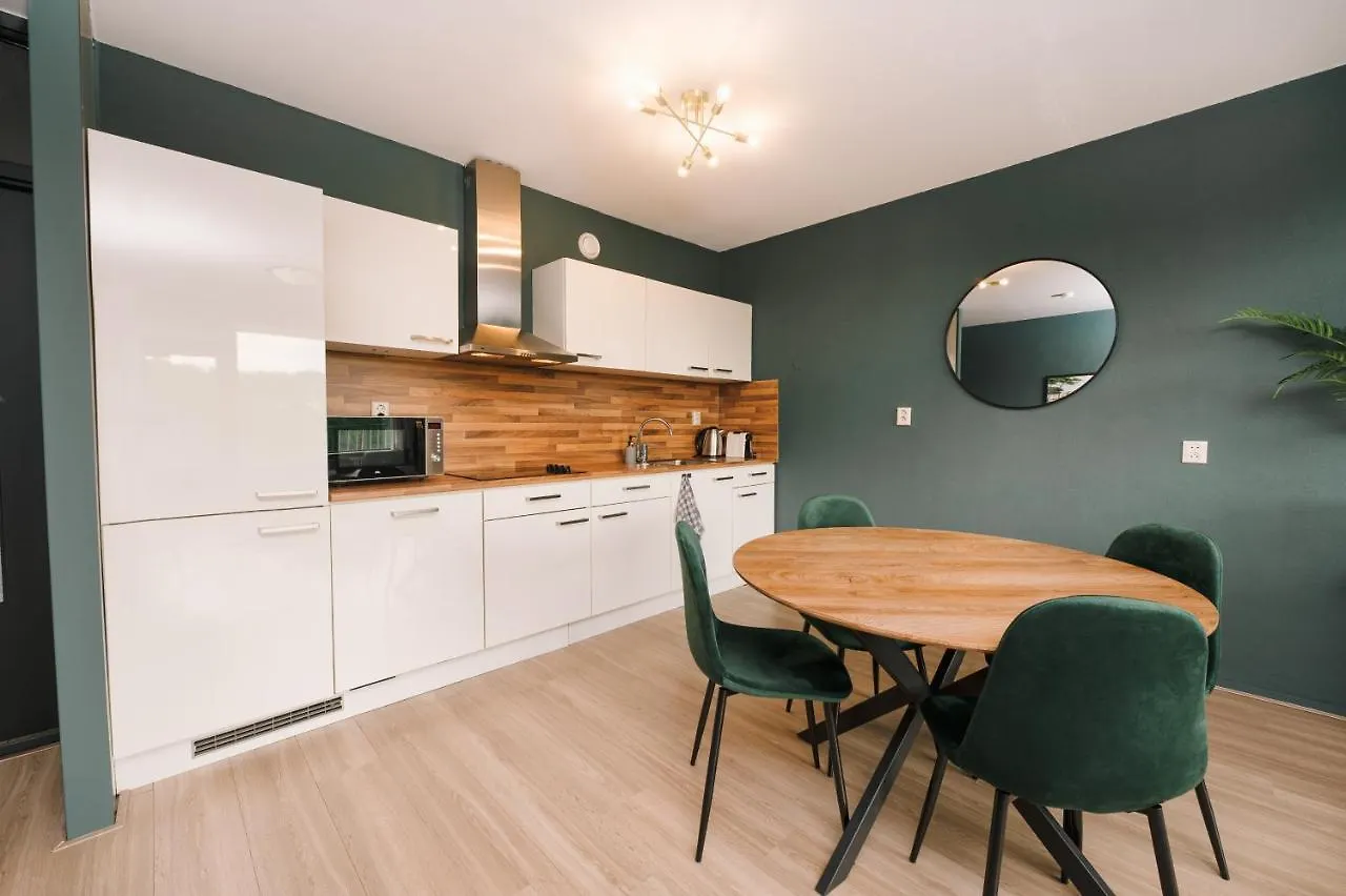 איינדהובן Cozy Daf Apartment 0*,